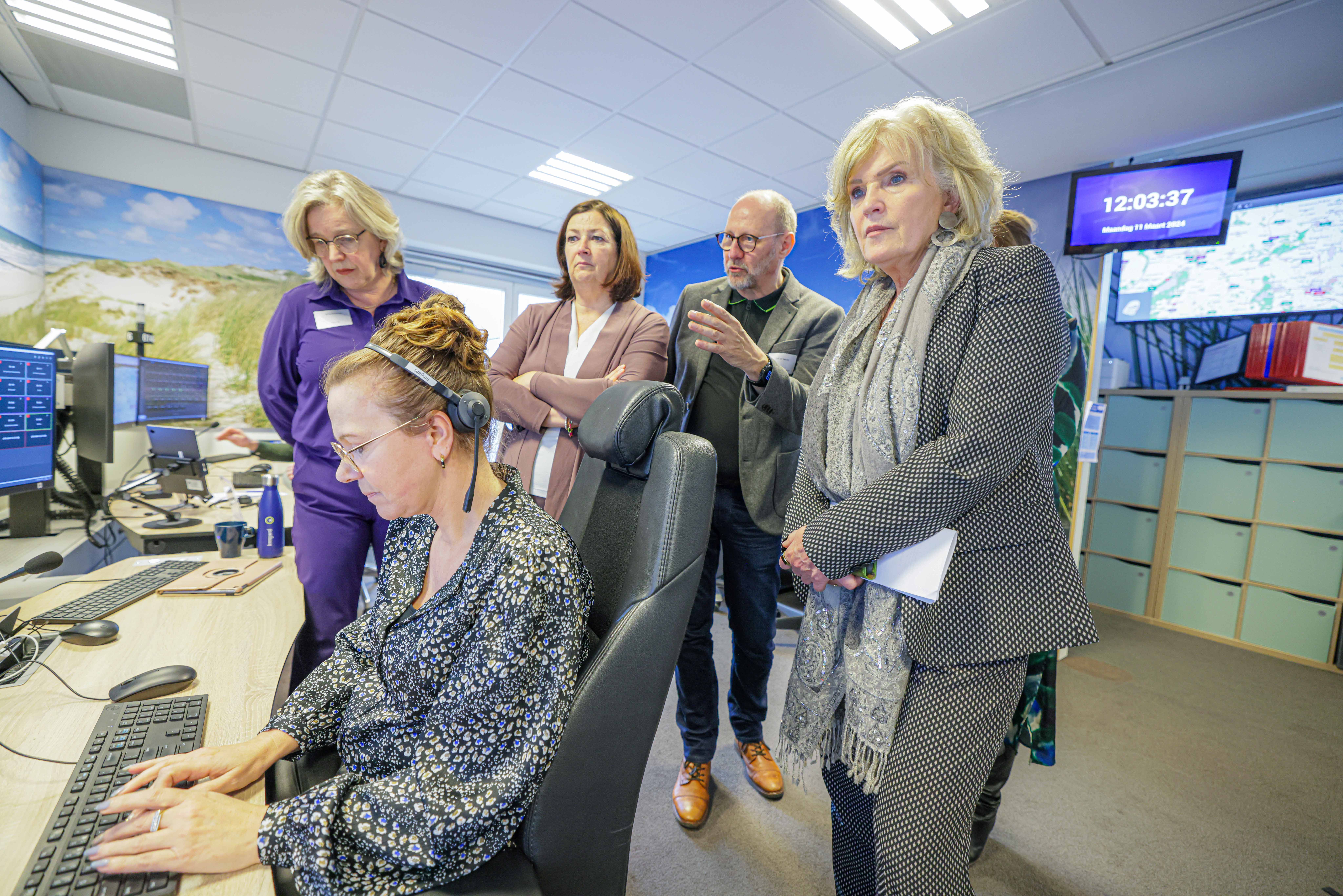 Ministers Helder en Dijkstra van VWS brengen werkbezoek aan het ZCC IJsselland